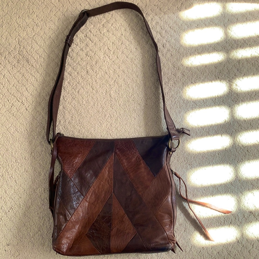 Leather purse with adjustable strap